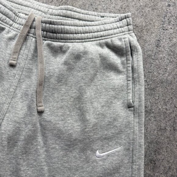 Nike Joggers Men XL Gray Club Fleece Tapered Cuffed Sweatpants 28" 826431 - Picture 4 of 16